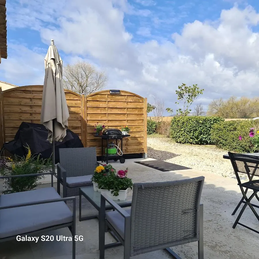 Mas Gabelys Superbe Vue Sainte Victoire Jardin Terrasse Et Piscine Apartment Trets